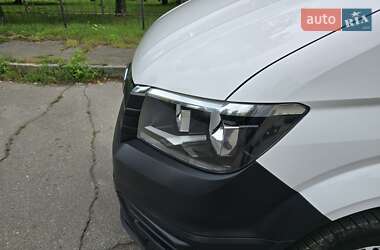 Грузовой фургон Volkswagen Crafter 2020 в 