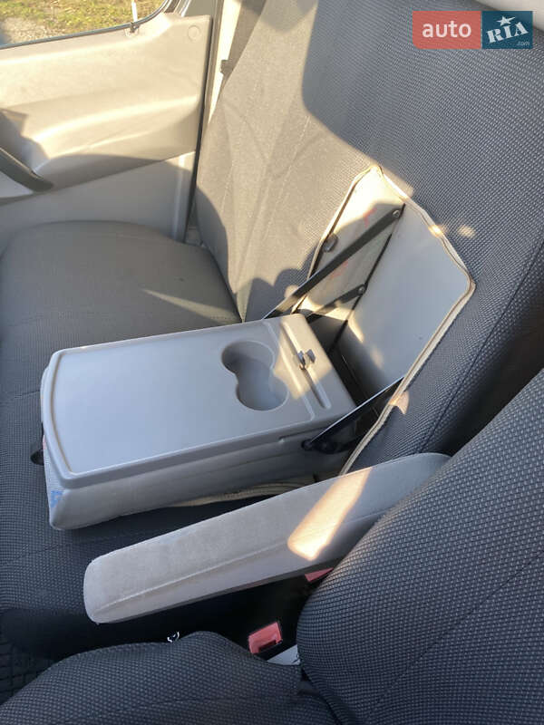 Вантажний фургон Volkswagen Crafter 2011 в Миргороді