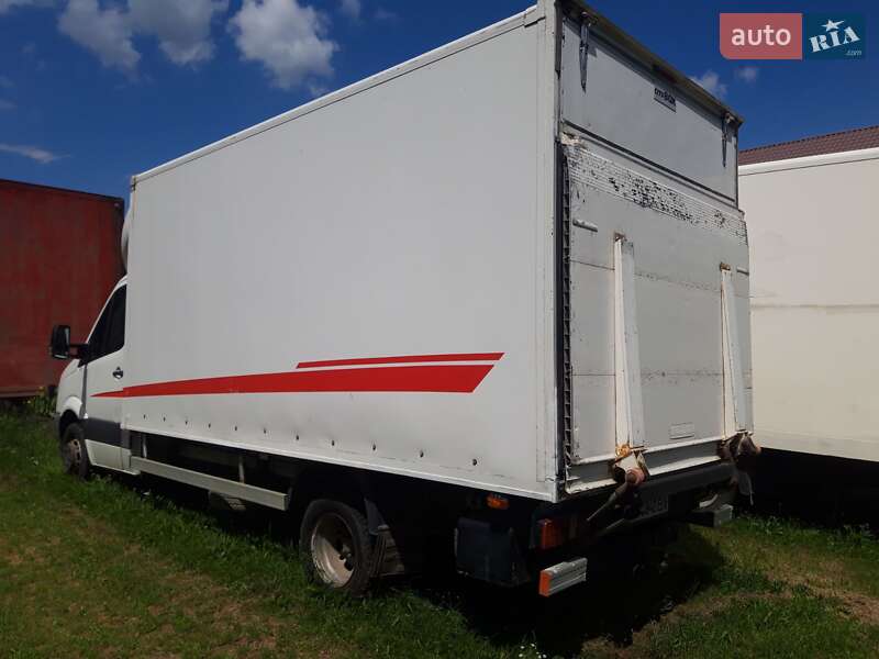 Грузовой фургон Volkswagen Crafter 2012 в Черновцах