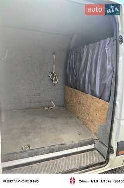 Грузовой фургон Volkswagen Crafter 2011 в 