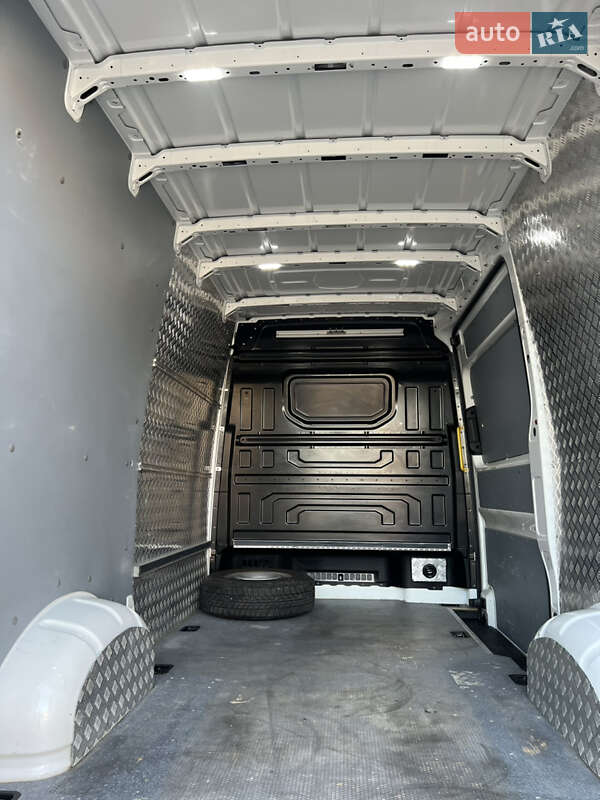 Грузовой фургон Volkswagen Crafter 2021 в Луцке