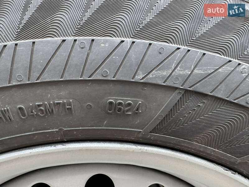 Евакуатор Volkswagen Crafter 2015 в Києві фото 12 Евакуатор Volkswagen Crafter 2015 в Києві