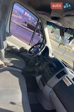 Грузовой фургон Volkswagen Crafter 2011 в 