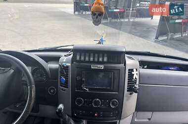 Вантажопасажирський фургон Volkswagen Crafter 2009 в 