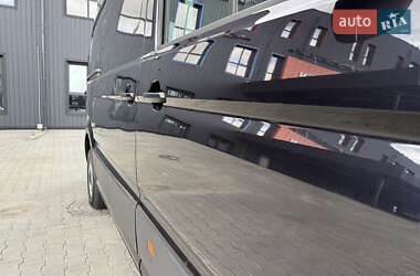Грузовой фургон Volkswagen Crafter 2022 в 