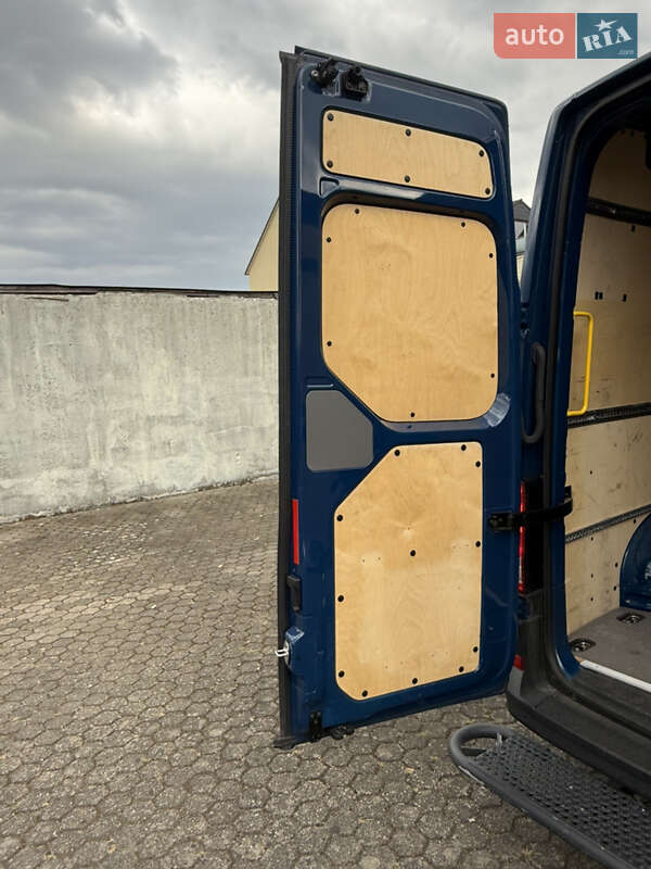 Грузовой фургон Volkswagen Crafter 2022 в Киеве