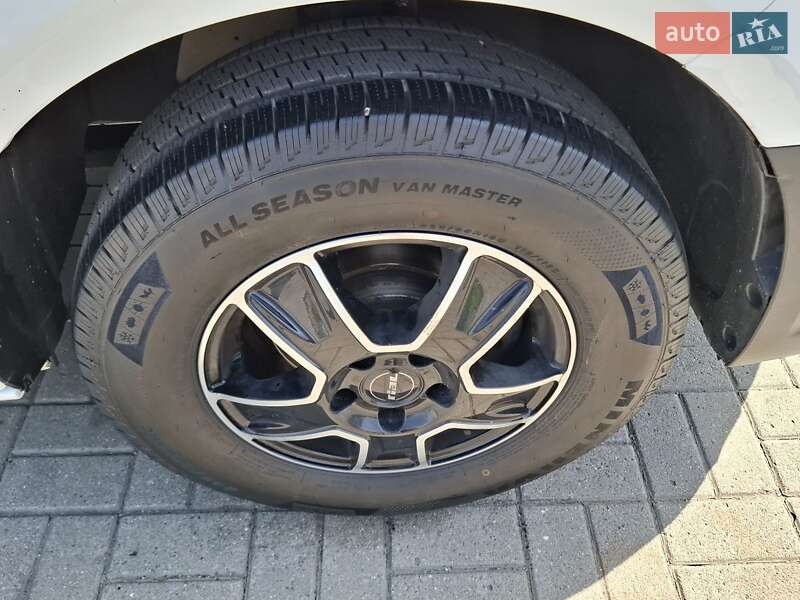 Грузопассажирский фургон Volkswagen Crafter 2019 в Калуше