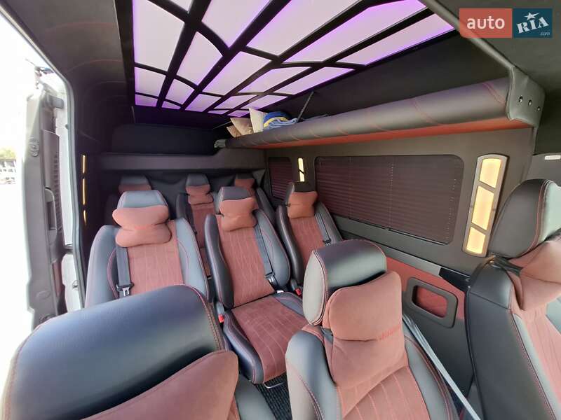 Грузопассажирский фургон Volkswagen Crafter 2019 в Калуше