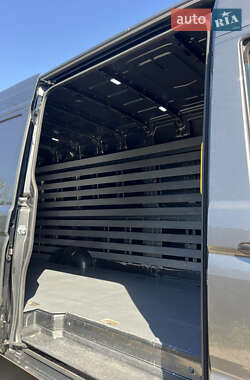 Грузовой фургон Volkswagen Crafter 2018 в 