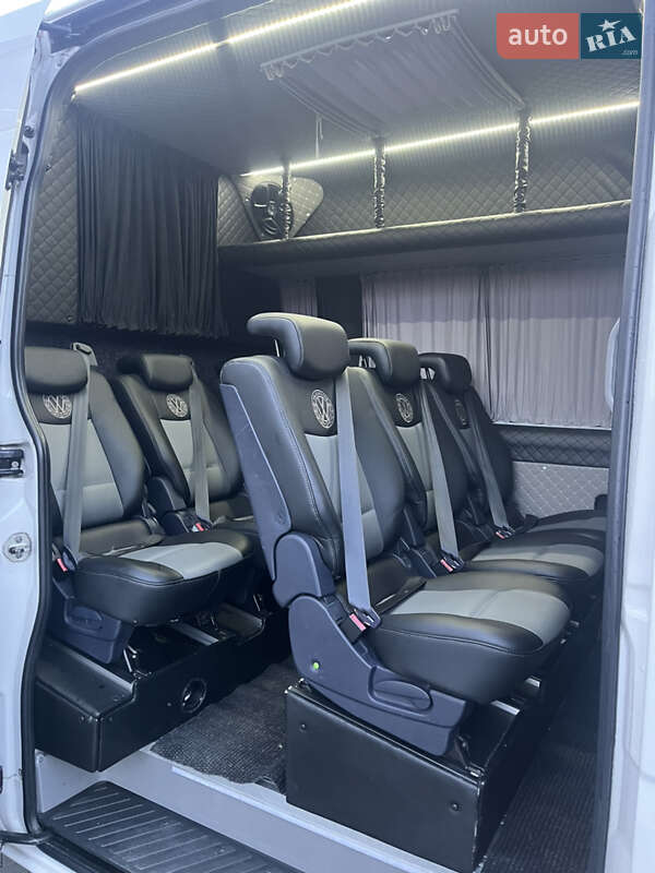Другие автобусы Volkswagen Crafter 2012 в Тячеве