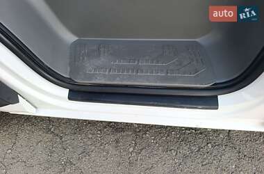 Вантажний фургон Volkswagen Crafter 2019 в  фото 79 Вантажний фургон Volkswagen Crafter 2019 в