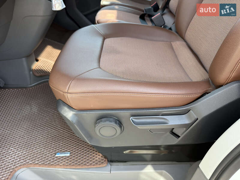 Микроавтобус Volkswagen Crafter 2018 в Стрые фото 28 Микроавтобус Volkswagen Crafter 2018 в Стрые