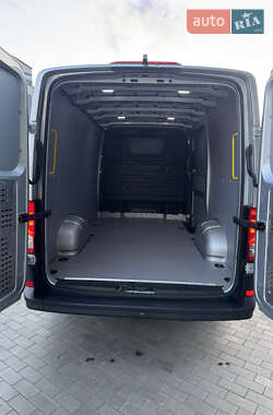 Грузовой фургон Volkswagen Crafter 2020 в 
