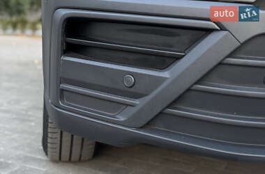 Грузовой фургон Volkswagen Crafter 2020 в 