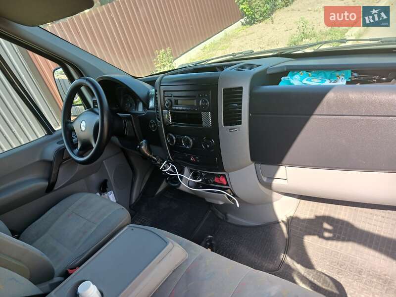 Грузовой фургон Volkswagen Crafter 2006 в Кропивницком