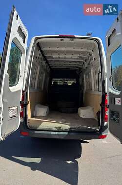 Грузовой фургон Volkswagen Crafter 2015 в 