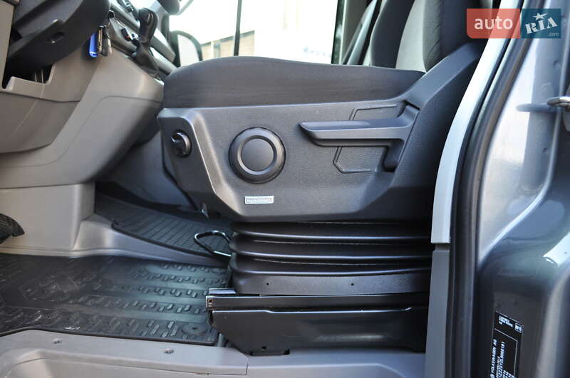 Грузовой фургон Volkswagen Crafter 2020 в Киеве