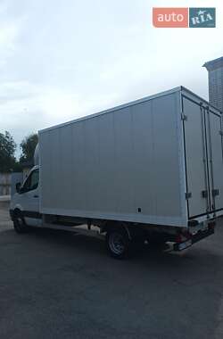 Грузовой фургон Volkswagen Crafter 2013 в 