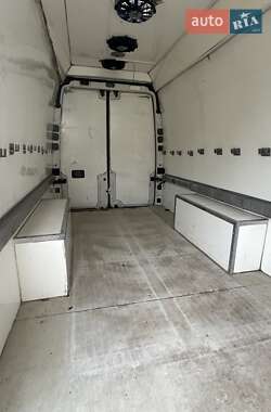 Грузовой фургон Volkswagen Crafter 2009 в 