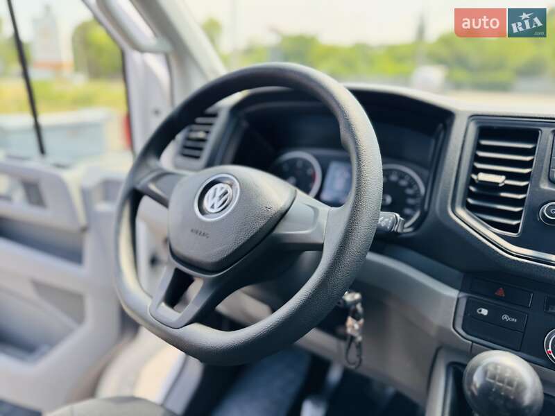 Грузовой фургон Volkswagen Crafter 2018 в Днепре