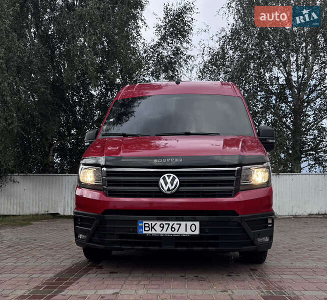 Грузовой фургон Volkswagen Crafter 2018 в Вараше