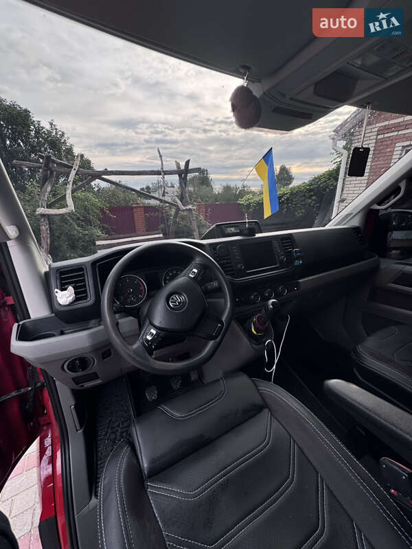 Грузовой фургон Volkswagen Crafter 2018 в Вараше
