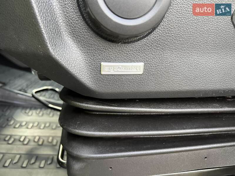 Грузовой фургон Volkswagen Crafter 2019 в Киеве