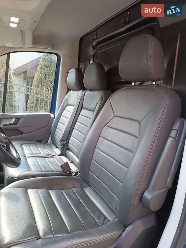 Грузовой фургон Volkswagen Crafter 2018 в Черновцах