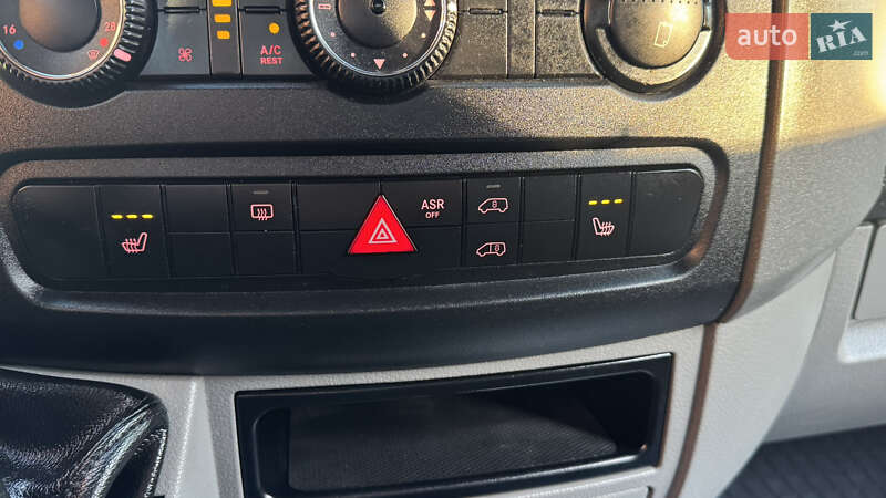 Грузовой фургон Volkswagen Crafter 2015 в Сваляве