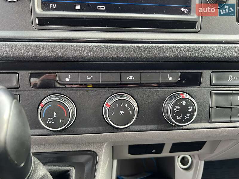 Грузовой фургон Volkswagen Crafter 2019 в Киеве