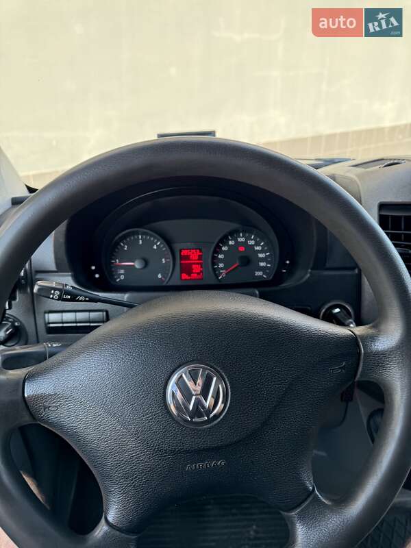 Грузовой фургон Volkswagen Crafter 2012 в Львове