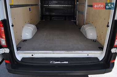 Грузовой фургон Volkswagen Crafter 2020 в 