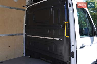 Грузовой фургон Volkswagen Crafter 2020 в 