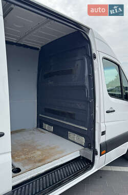 Грузовой фургон Volkswagen Crafter 2016 в 
