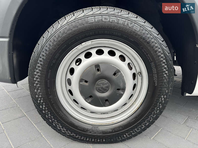 Грузовой фургон Volkswagen Crafter 2016 в Мукачево