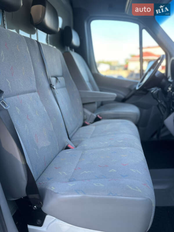 Тентованый Volkswagen Crafter 2010 в Ровно