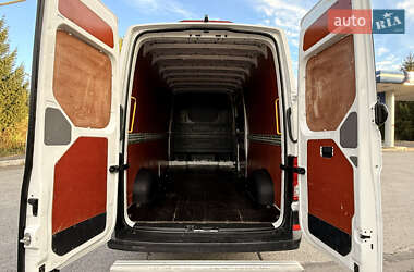 Грузовой фургон Volkswagen Crafter 2020 в 