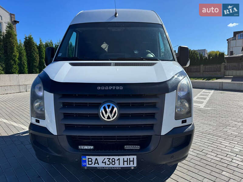 Автовоз Volkswagen Crafter 2010 в Ровно