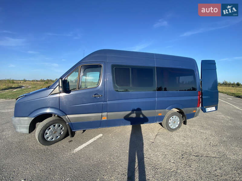 Микроавтобус Volkswagen Crafter 2009 в Березному