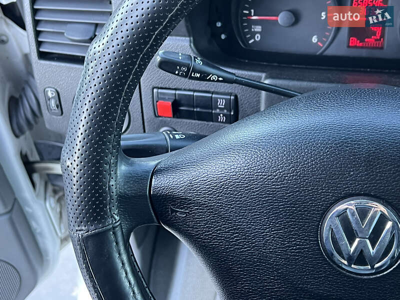 Микроавтобус Volkswagen Crafter 2013 в Киеве