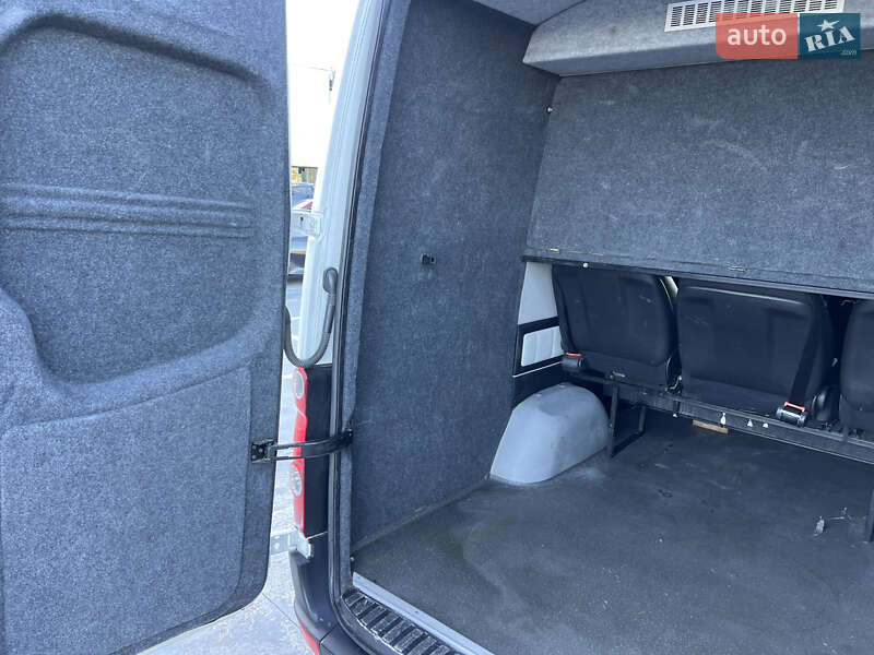 Микроавтобус Volkswagen Crafter 2013 в Киеве