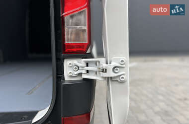 Грузовой фургон Volkswagen Crafter 2021 в 