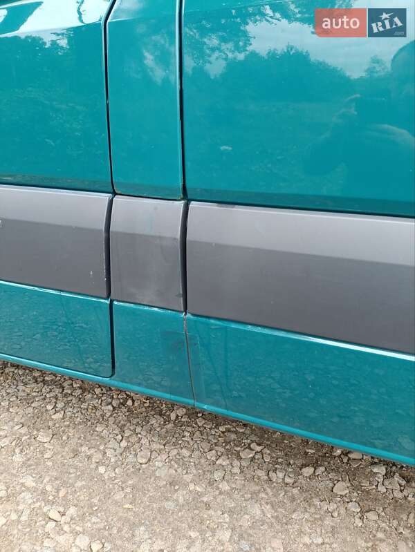 Грузовой фургон Volkswagen Crafter 2012 в Костополе