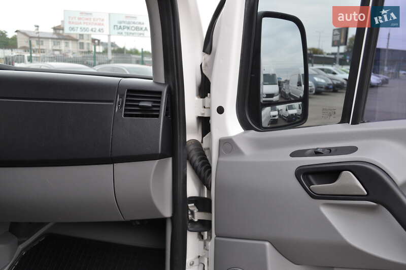 Грузовой фургон Volkswagen Crafter 2014 в Киеве