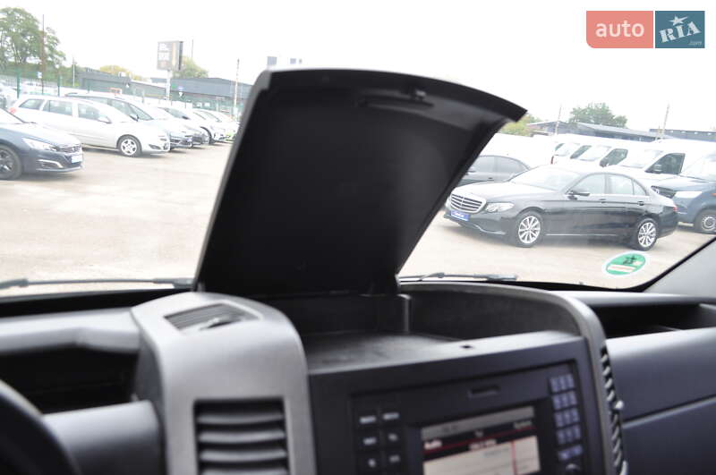 Грузовой фургон Volkswagen Crafter 2014 в Киеве