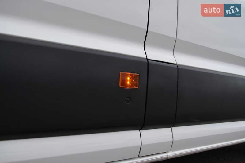 Грузовой фургон Volkswagen Crafter 2020 в Киеве