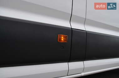 Грузовой фургон Volkswagen Crafter 2020 в 