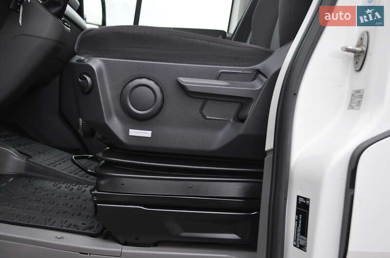 Грузовой фургон Volkswagen Crafter 2020 в Киеве