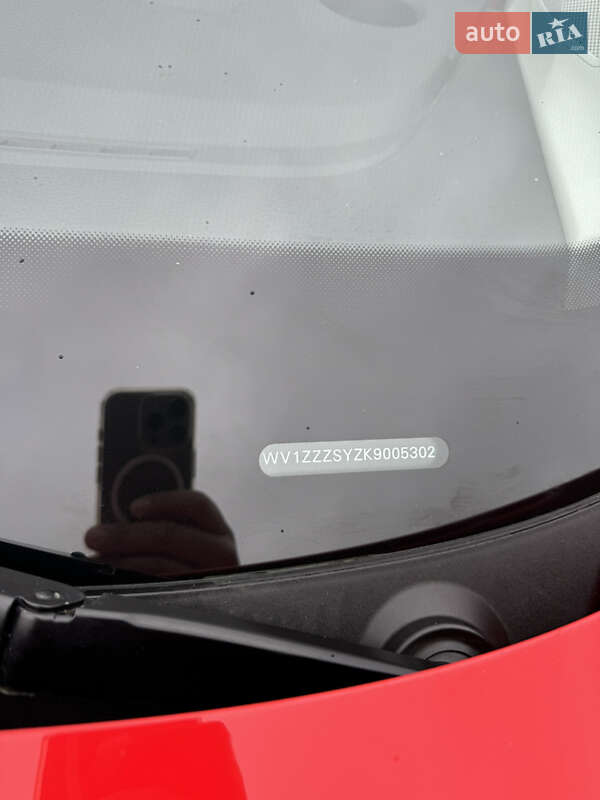 Грузовой фургон Volkswagen Crafter 2019 в Киеве