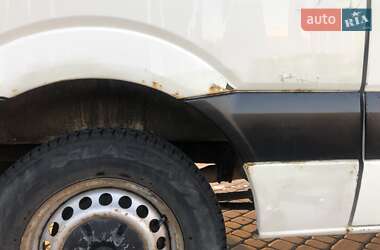 Грузовой фургон Volkswagen Crafter 2011 в 